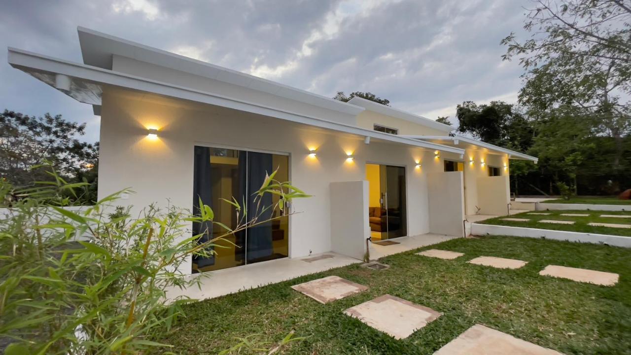 Tiny Houses En Asuncion. Zona Aeropuerto-Rakiura Luque Екстер'єр фото
